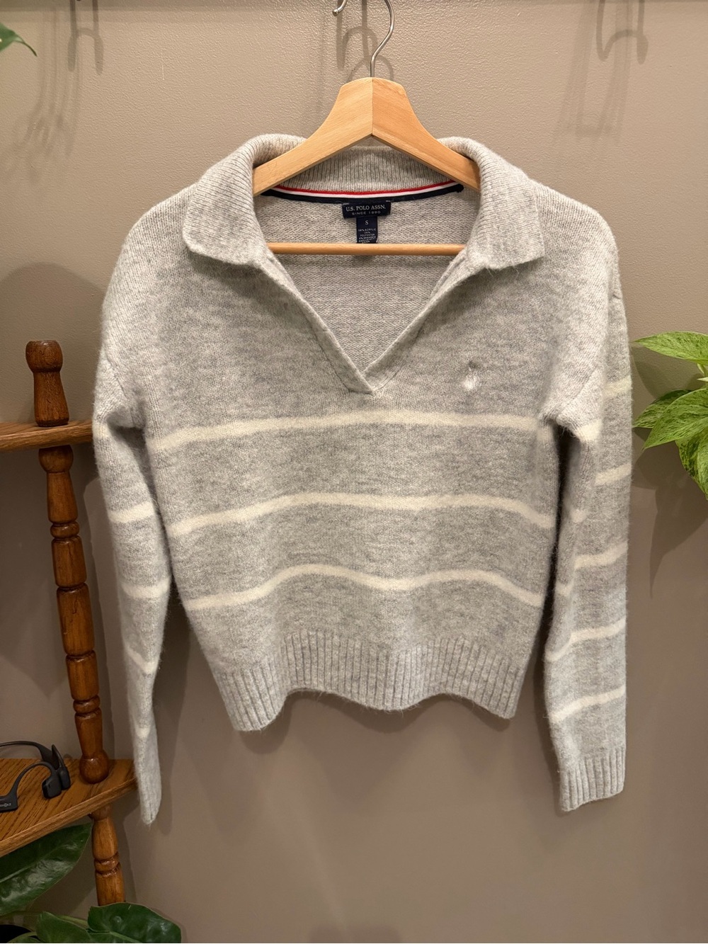 U.S. Polo Assn. Light Gray and Cream Striped V-Notch Collar Sweater